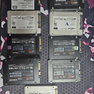 각종 2.5인치 SATA SSD 판매합니다.