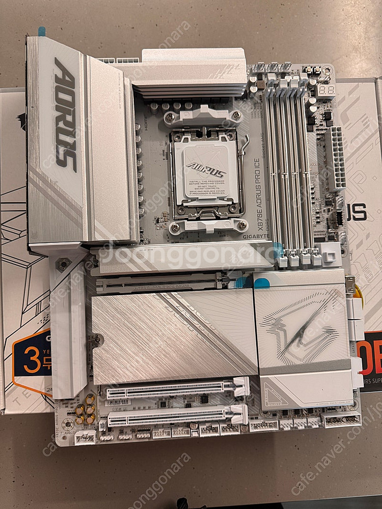 기가바이트 X870E 어로스 프로 아이스--1