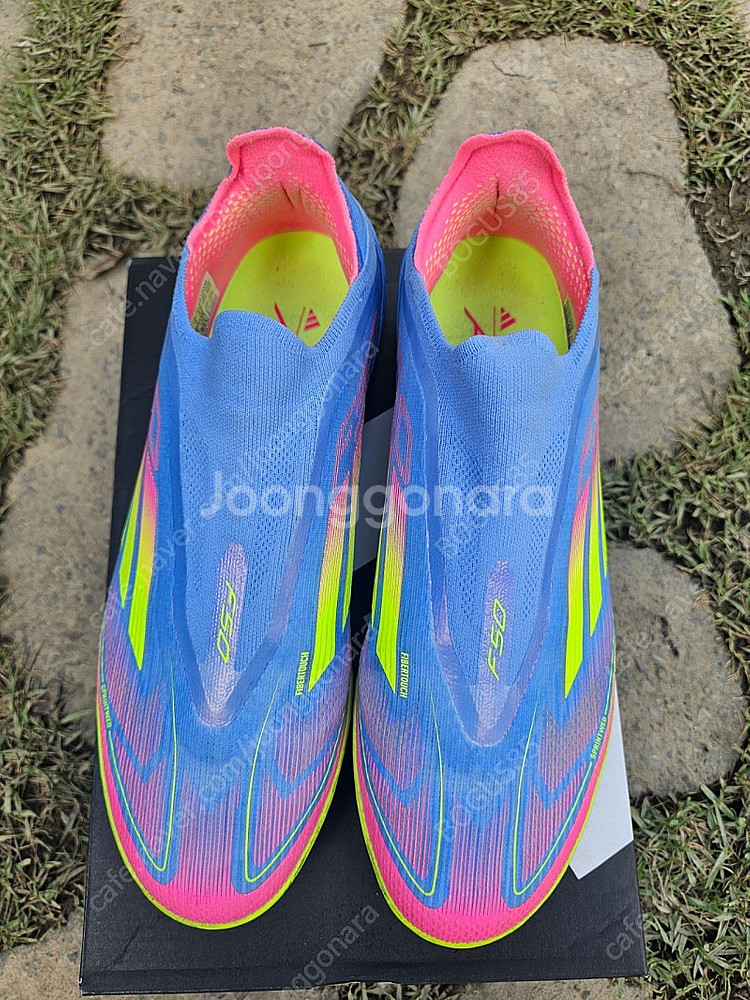 F50 프로TF LL 265사이즈 팝니다.--0