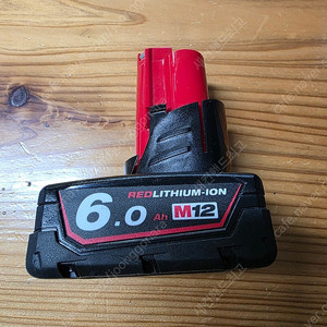 밀워키 M12 6AH배터리