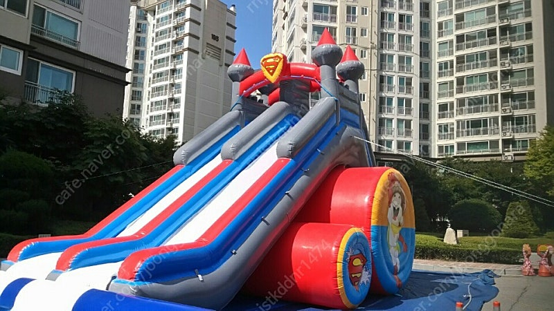 수영장 풀장 워터슬라이드 물미끄럼틀 에어바운스 에어수영장 중고 새거 헐값판매(에어풀장,이동식수영장,야외풀장,유아어린... 이미지