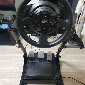 트러스트마스터 T300RS GT (3페달) APIGA 거치대 포함