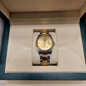 로렉스 데이저스트 36미리 옐로골드 콤비 팝니다.