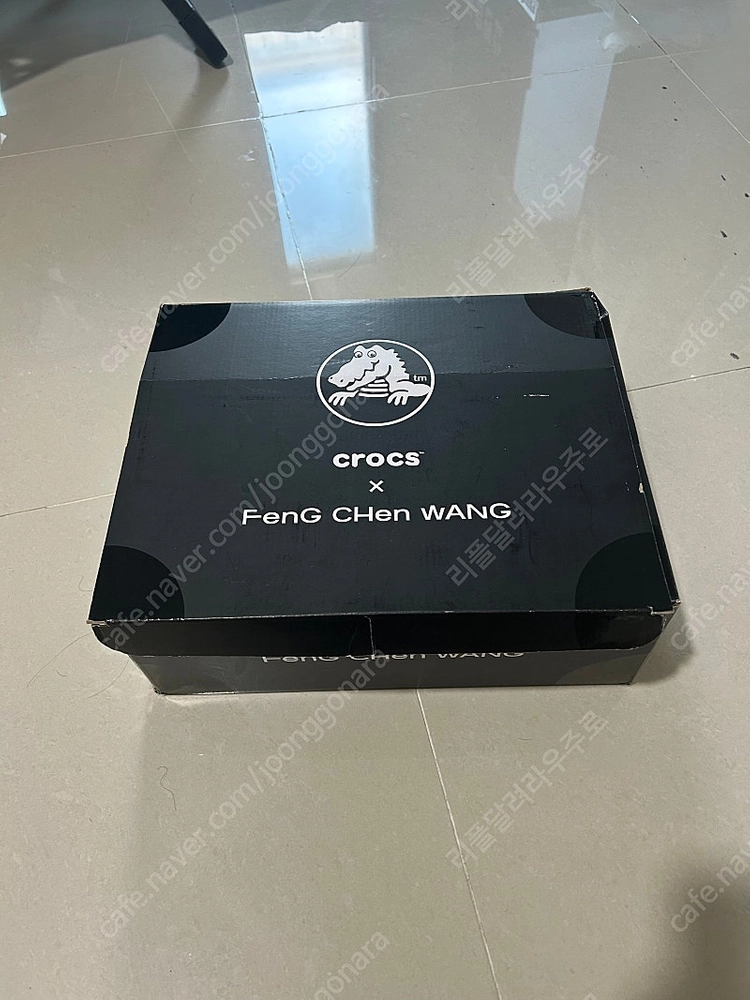 새상품 크록스 펑첸왕 209391-001 이미지