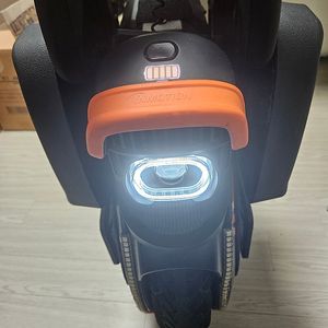 전동휠 인모션 v11y led튜닝제품, 파워패드 포함 1600킬로 주행