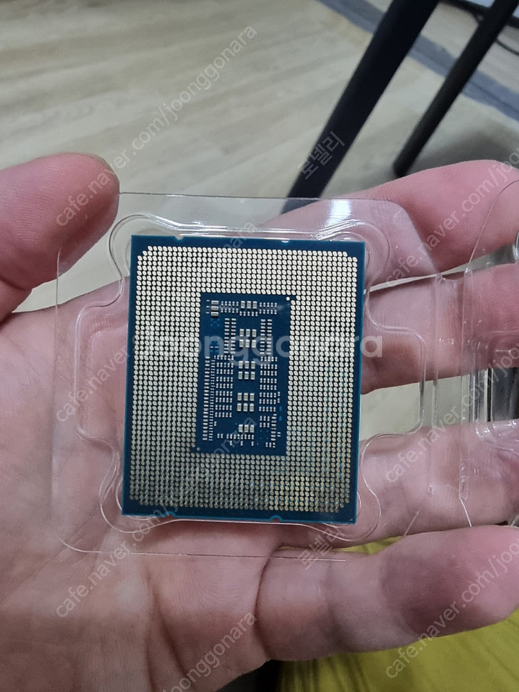 인텔 13700k CPU 정품--1