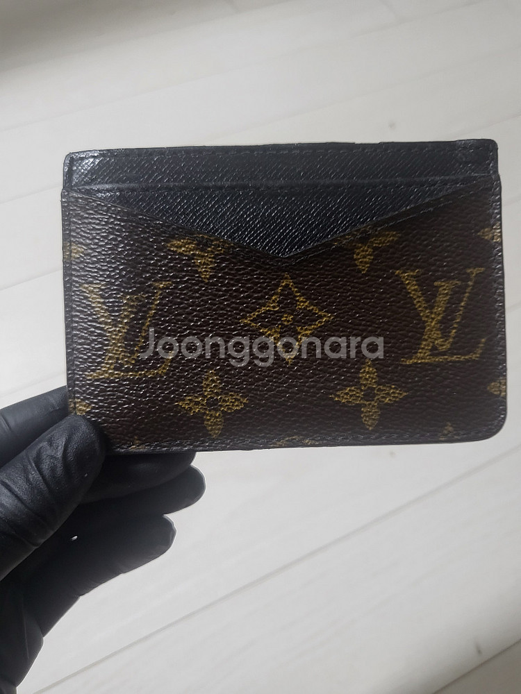 정품 루이비통 카드지갑 A급 컨디션--1