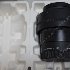 소니 시그마 30mm F1.4 렌즈 판매합니다