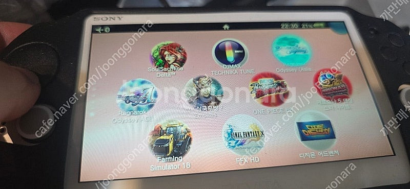PS Vita 2세대 256GB 핑크 팝니다,--0