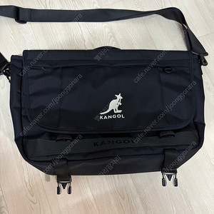 캉골 메신저백 이미지