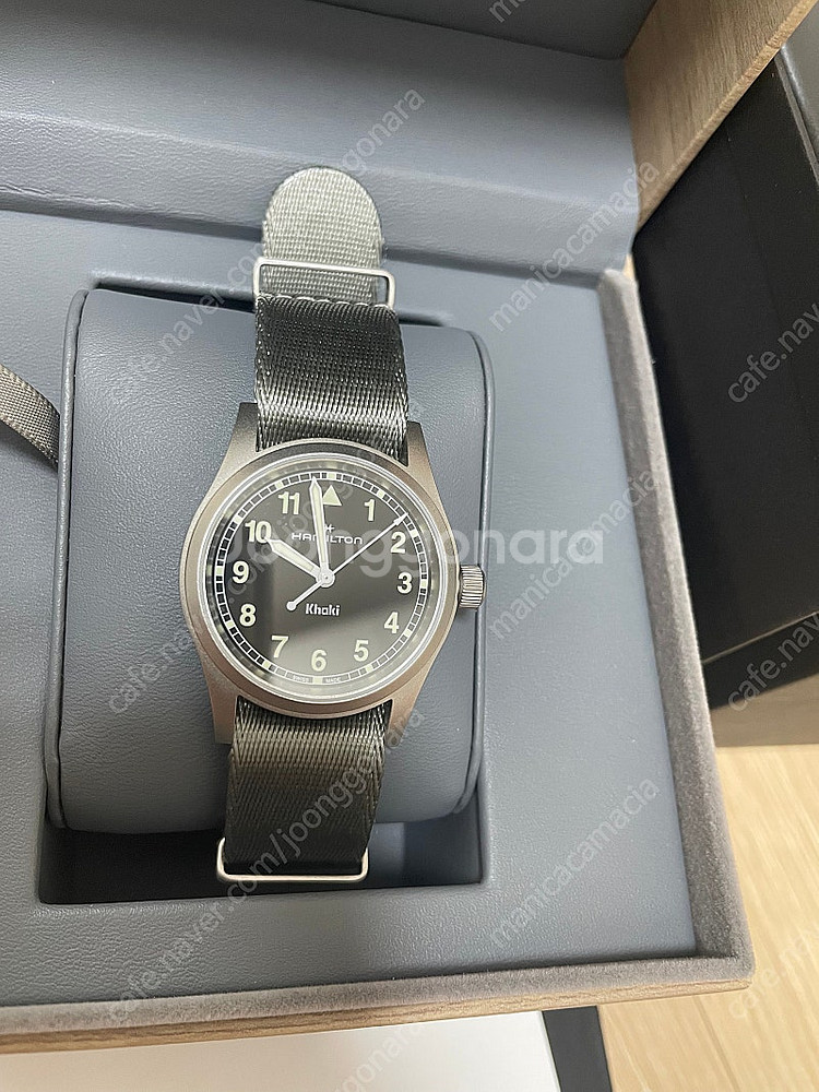해밀턴 카키필드 쿼츠 33mm 블랙/그린 인덱스--1
