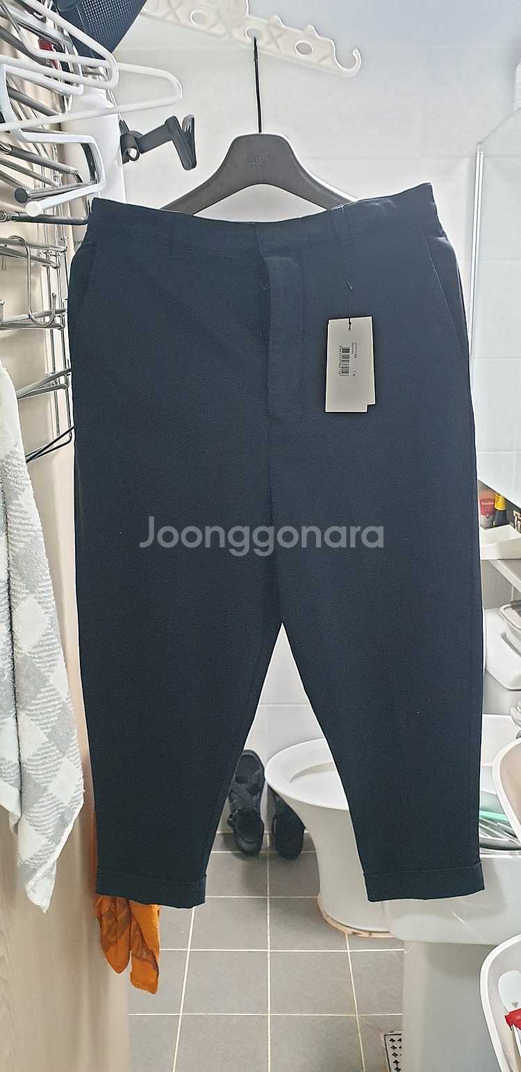 (판매-가격인하) 아미 AMI 배지 면바지 진한 네이비...--0