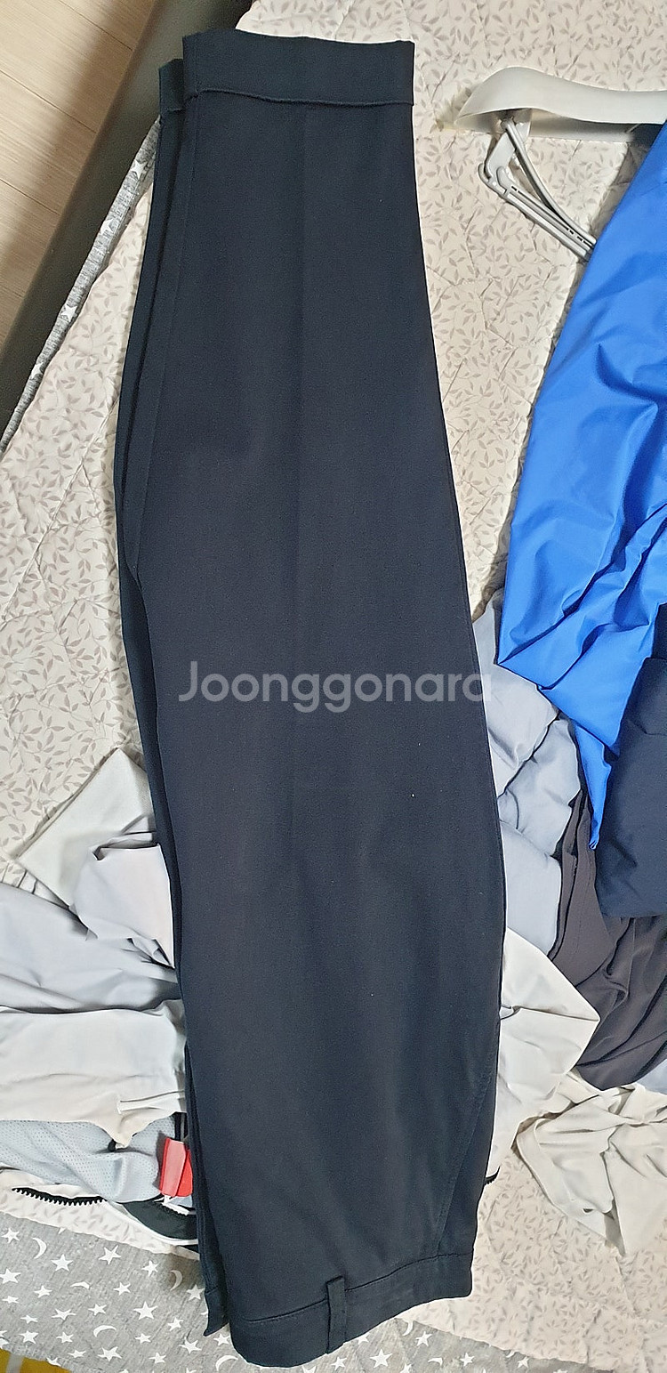 (판매-가격인하) 아미 AMI 배지 면바지 진한 네이비...--4