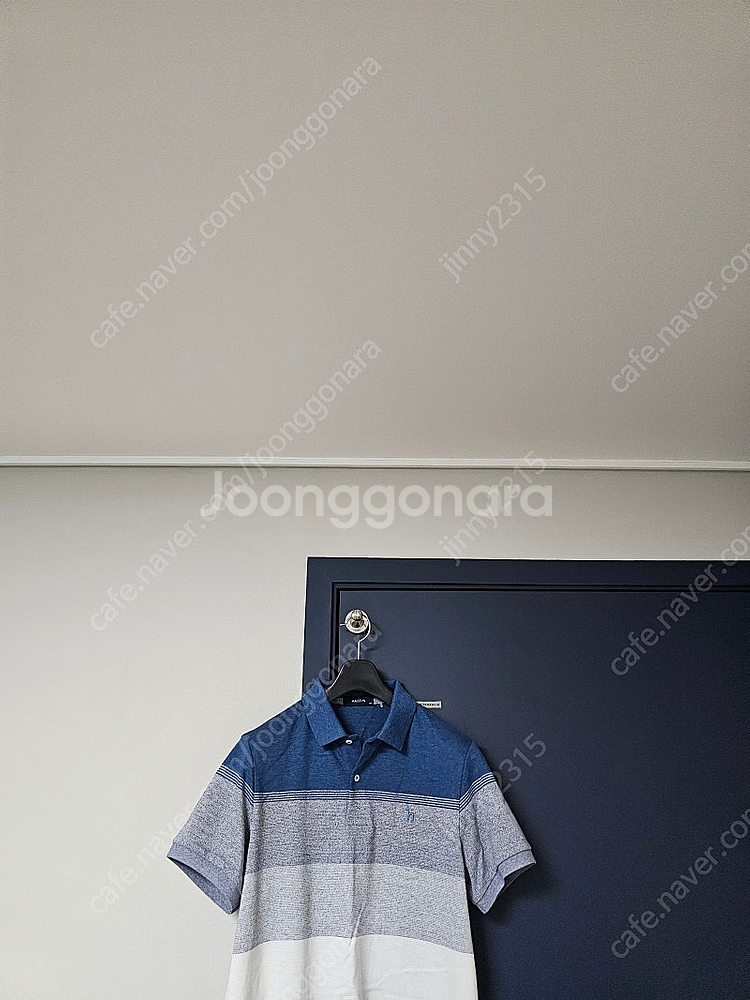 헤지스카라티셔츠--0