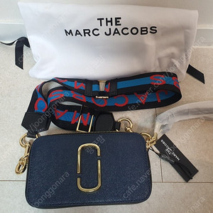 마크제이콥스 카메라백(새제품)