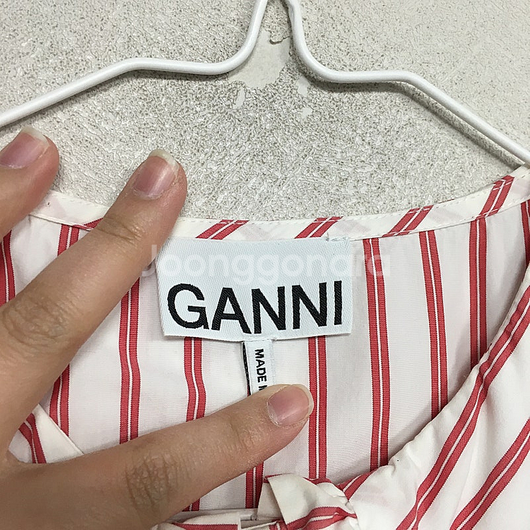 GANNI 가니 세일러카라 블라우스 36 / 랑방 마인 오브제 타임 럭키슈에뜨 산드로 마쥬 오르 시에 시스템--3