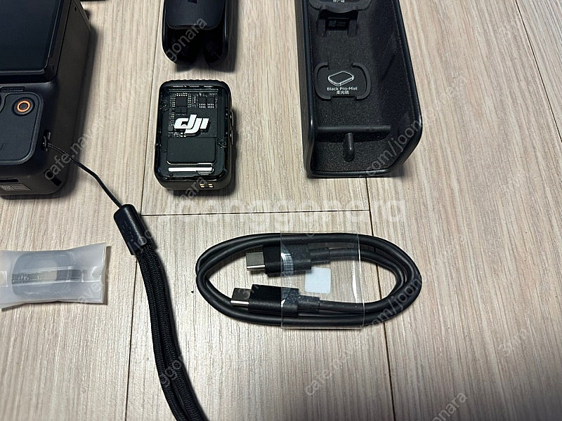 오즈모포켓3 크리에이터 콤보 판매합니다.--4
