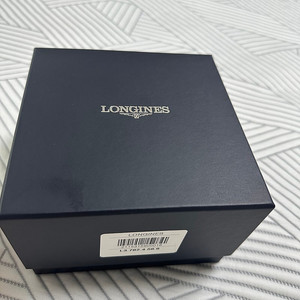 론진 하콘 세라믹베젤 43mm 팝니다.