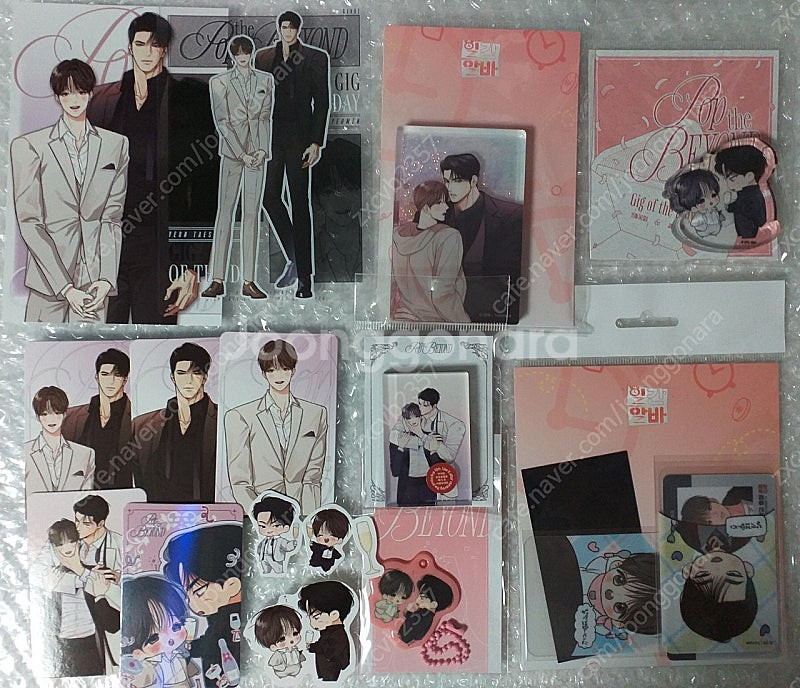 레봄 카페 봄툰팝업 아밝 팝더비욘드 굿즈--5