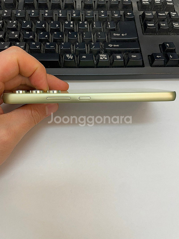 갤럭시퀀텀4 어썸라임 128GB 무잔상 상태좋은 중고1...--4