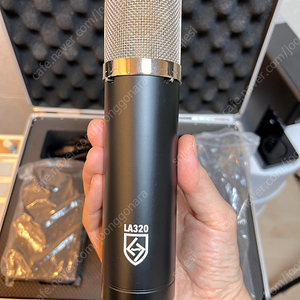 라우텐 오디오(Lauten Audio)La-320 진공관 마이크 팝니다.