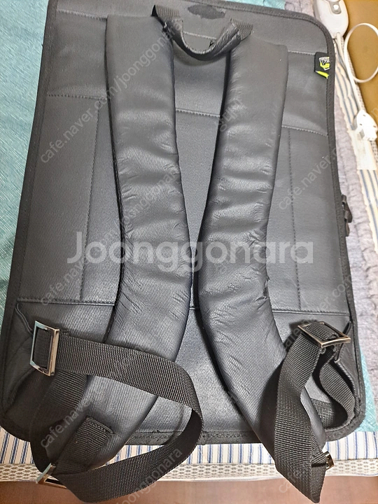 HTML노트북. 백팩입니다--0