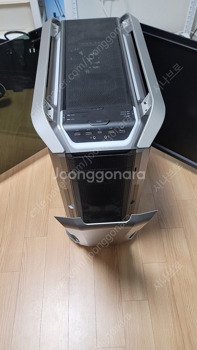 Cosmos c700p 빅타워 케이스 판매합니다--4