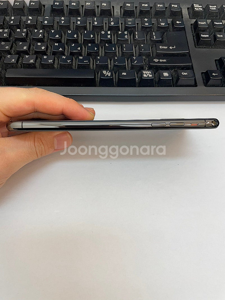 아이폰XS맥스 그레이 64GB 상태좋은 중고24만팝니다.--6