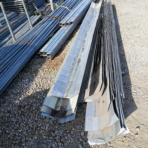 빗물받이(철재) 길이4m정도 폭3.5 장당6천원