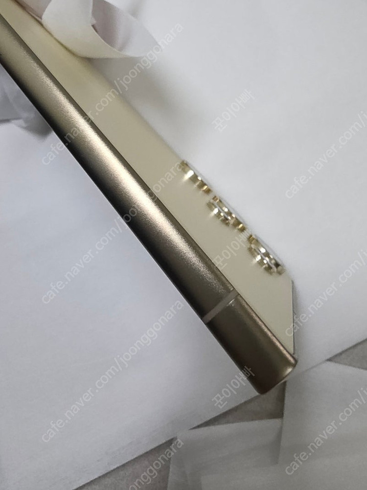 갤럭시S24울트라 256G 티타늄옐로우 팝니다.--6