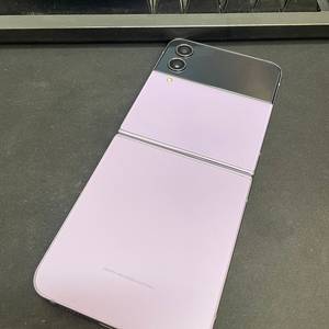 갤럭시Z플립4 보라 256GB 무잔상 상태좋은 중고23만팝니다.