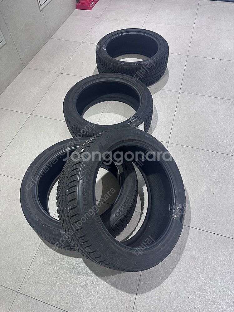 금호 윈터크래프트 WP72 245/45R19--3