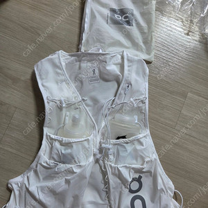 온러닝 울트라 베스트 10l (트레일조끼,러닝조끼) 새상품