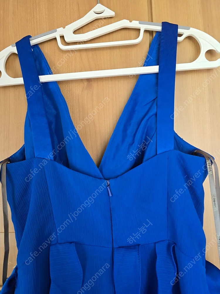 베라왕 유색 웨딩드레스 셀프웨딩드레스 이미지