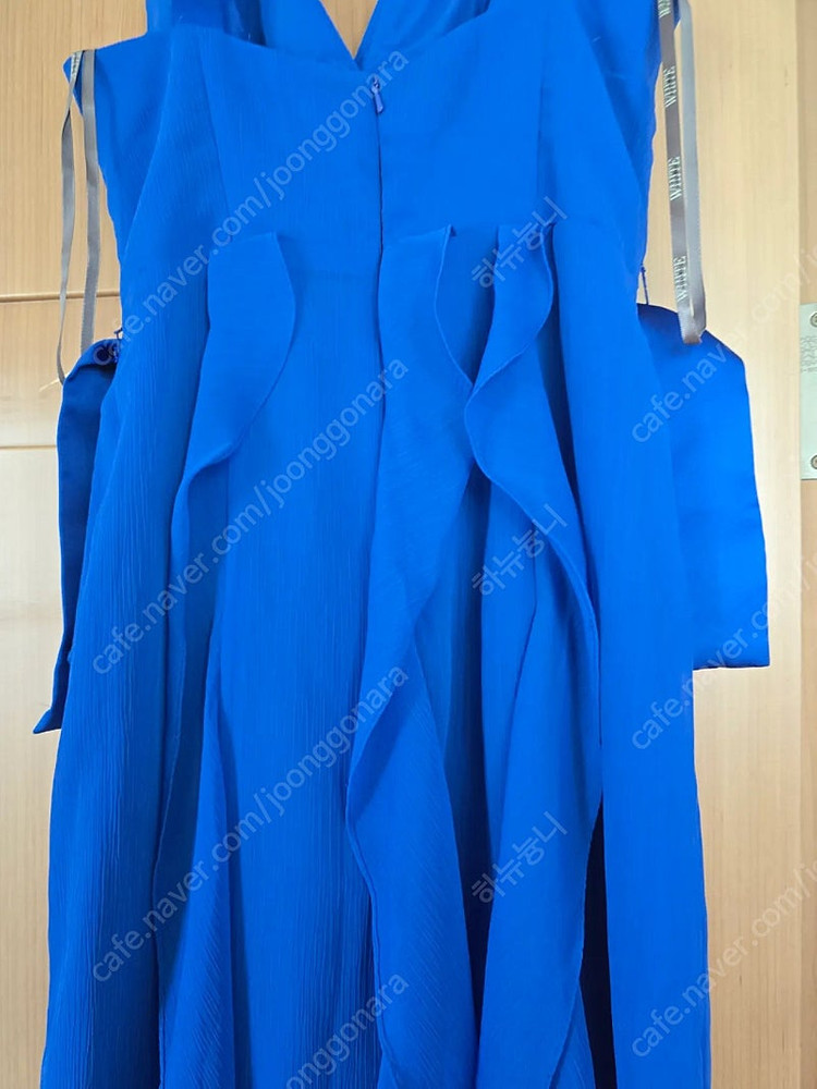 베라왕 유색 웨딩드레스 셀프웨딩드레스 이미지