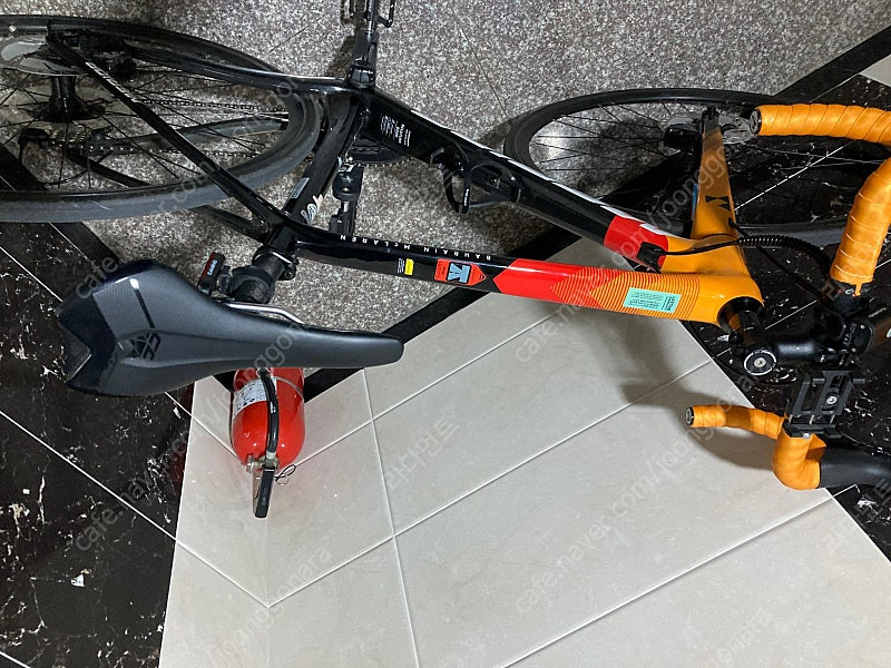 2021 메리다 스컬트라 5000 맥라렌 자전거 팝니다--1