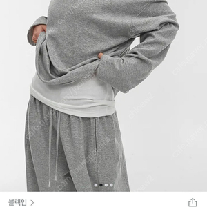 블랙업 에어스웨트 오프숄더 긴팔 티셔츠 그레이