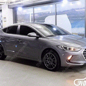 중고차 아반떼 AD 1.6 GDI 스타일 2017 년식 회색 중고자동차매물
