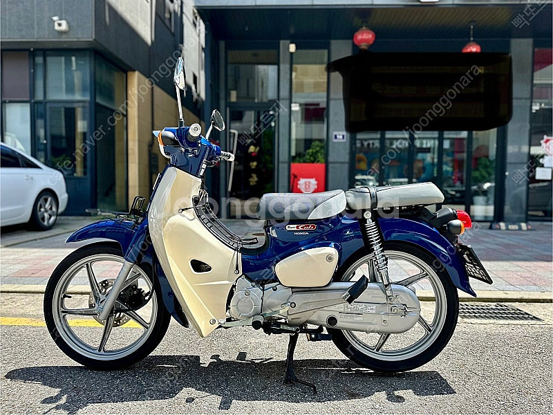 혼다 슈퍼커브 2019년 블루 4천km 짧은 실키로수 ...--3