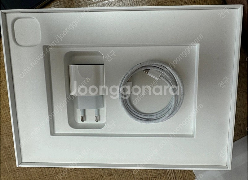 아이패드 프로 m4 11인치 256기가 + 스마트폴리오--0