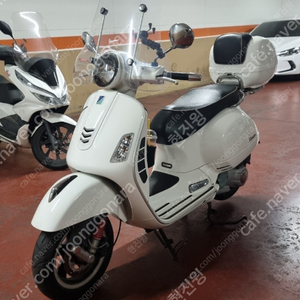 베스파 GTS125 1만키로 부천 직거래로 팝니다.
