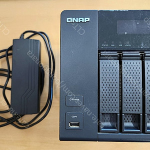 큐냅 QNAP TS-421 4Bay NAS 팝니다.