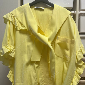 럭키슈에뜨 블라우스