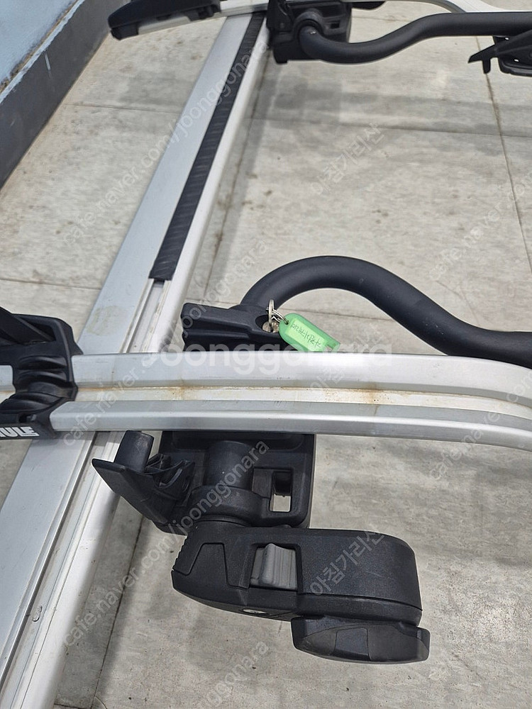 툴레 자전거 케리어 및 윙바 판매합니다--1