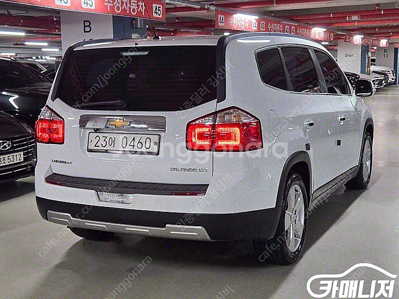 중고 올란도 LPGI LTZ 프리미엄 2017 년식 흰색 중고차 매물--3