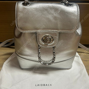 LAIDBACK 레이드백 어커브백 실버