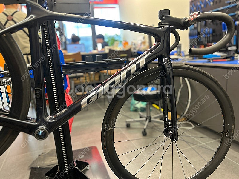 tcr pro0 프레임 slr1휠 판매합니다--4
