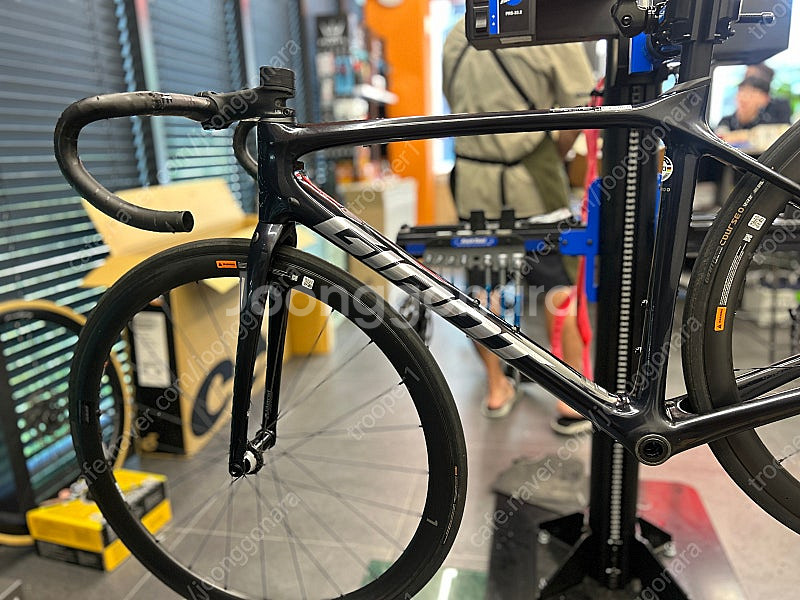 tcr pro0 프레임 slr1휠 판매합니다--5