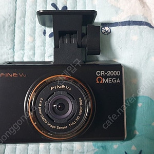 파인뷰 CR-2000 OMEGA 블랙박스 2채널 판매 합니다.