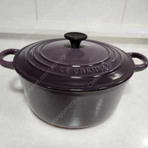 르크루제 르쿠르제 시그니처 원형냄비 22 cm, Cassis 색
